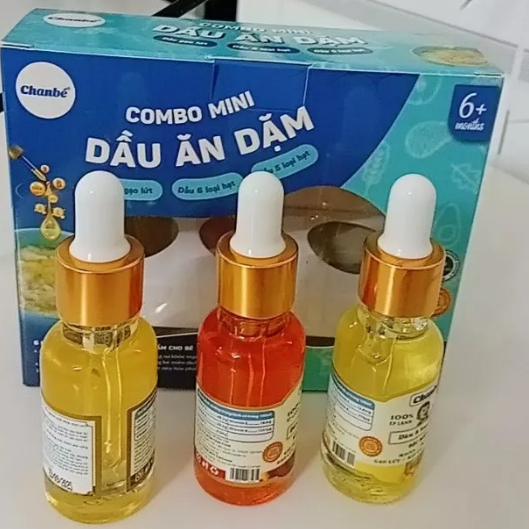 Cha mẹ có thể thêm ít dầu ăn dặm hoặc gia vị ăn dặm